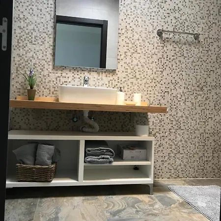 Casa Hondartza, Situada En Urbanización En Primera Línea *